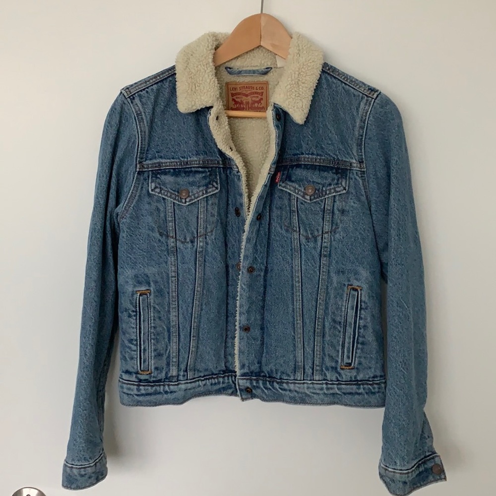 Levi’s Classic Sherpa Trucker Jacket LIKE NEW